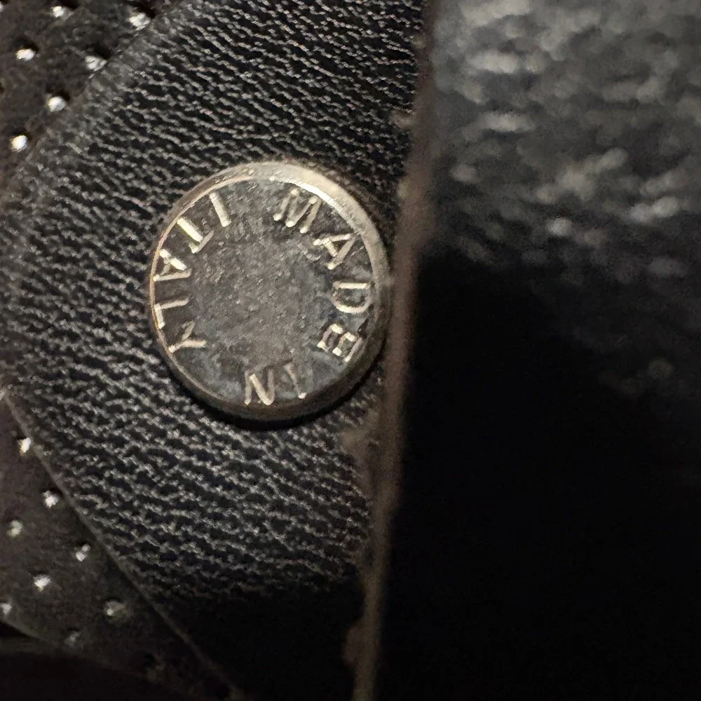 Unbranded Black Textured Belt Size 115/100 Silver Tone Buckle Made in Italy